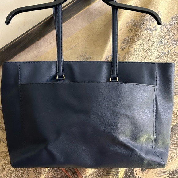 LARGE Tory Burch Dak NAVY Blue Parker Tote Very Good Condition Classic - Picture 2 of 8